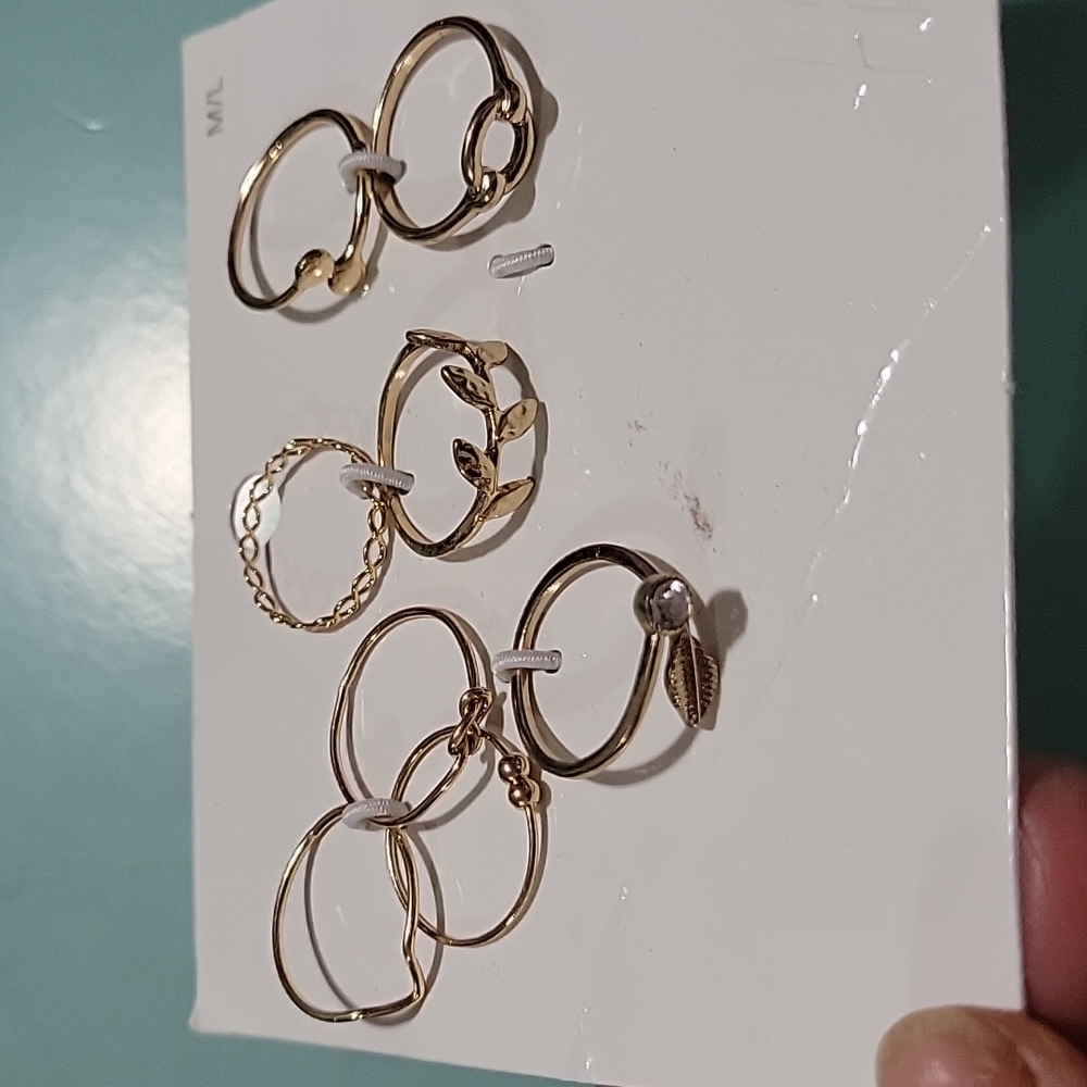 H&M Set of 8 Danty Rings FINAL PRICE
